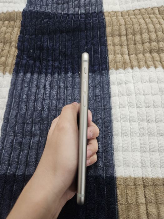 iPhone 6 в хорошем состоянии