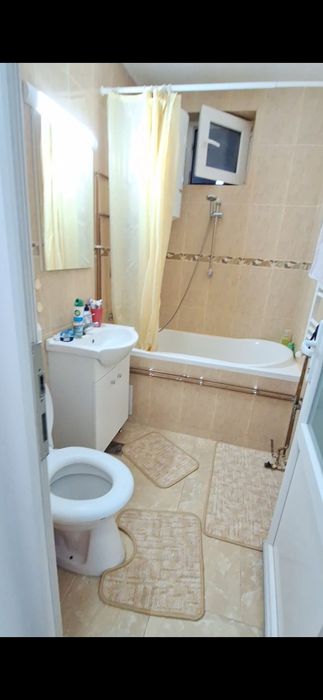 Vând apartament 92mp 3 camere in Popești