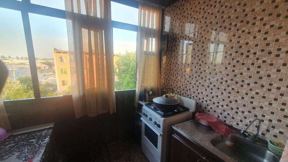 Срочно сотилади 2 хона 3 хона килинган