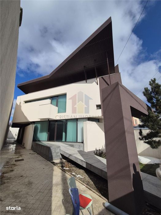 Vila P+1 ULTRAMODERNA zona Centrala, suprafata teren 350 mp