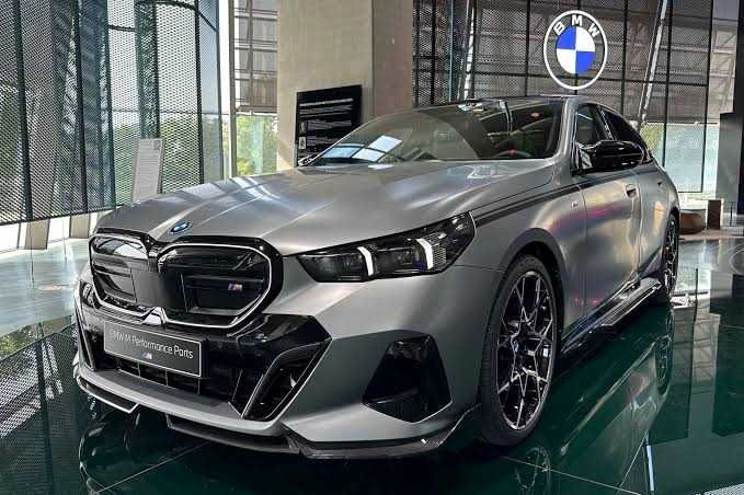 Bmw I5 50L Naqt va Nasiyaga 53.500$