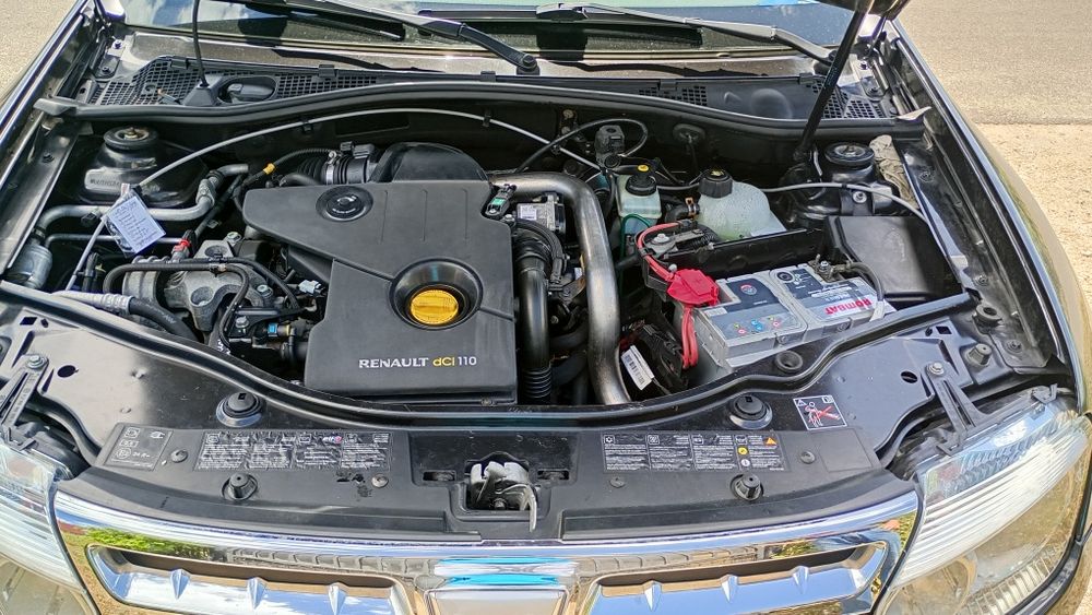 Vând Dacia Duster 1.5 dci