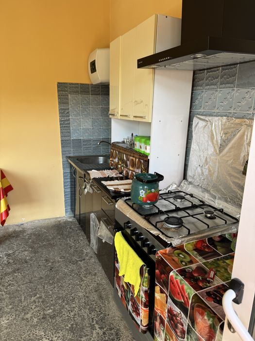 Мирзо улугбек район 6 сотих ер хисобида уй сотилади 80 kv zahvatam bor