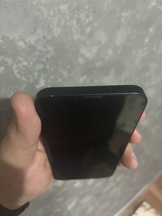 Продам Iphone 14