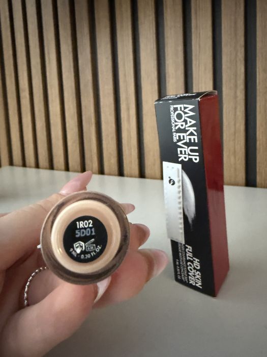 Коректор make up for ever