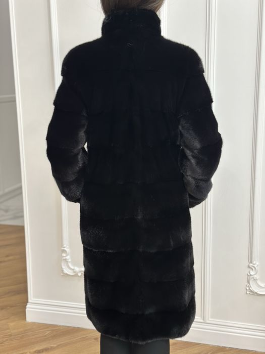 Продам норковую шубу