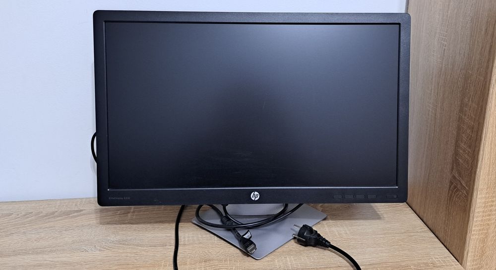 Monitor HP – 24 inch | Stare foarte bună