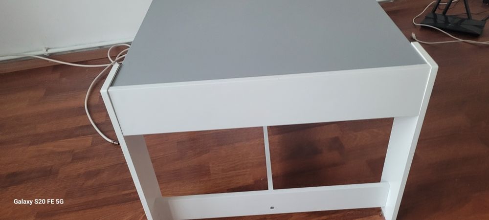 Vand masa activitati copii pret 80 lei