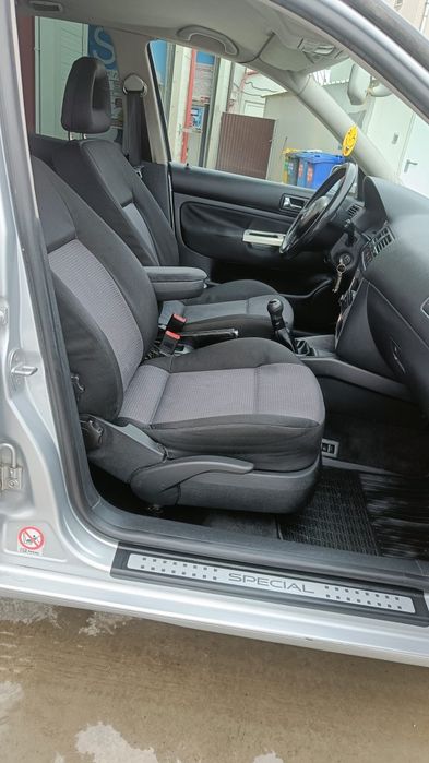 VOLKSWAGEN Bora 2002 — imagine 4