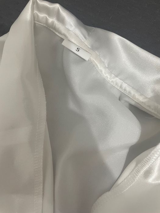 Бял сатенен комплект от три части