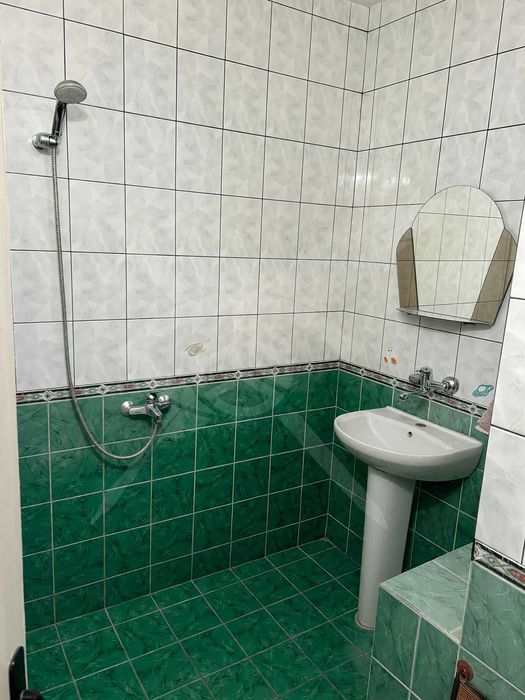 Продава се Тристаен апартамент в Пловдив, Тракия - 96 кв.м за 1230 €/кв.м - Снимка #2