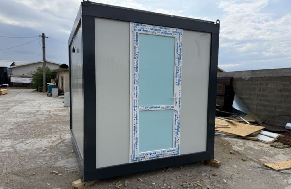 Vand containere modulare 2,4x4 la super preț