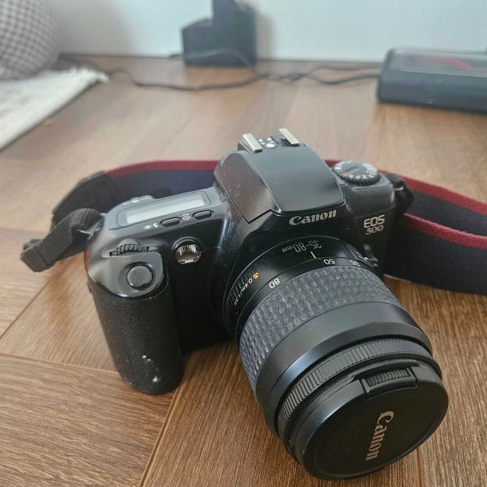 Фотоаппараты плёночные Canon EOS 500 + объектив 80-200