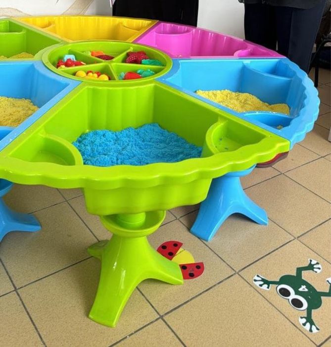 Детский игровой стол для песка, кинетического песка, рыбалки.