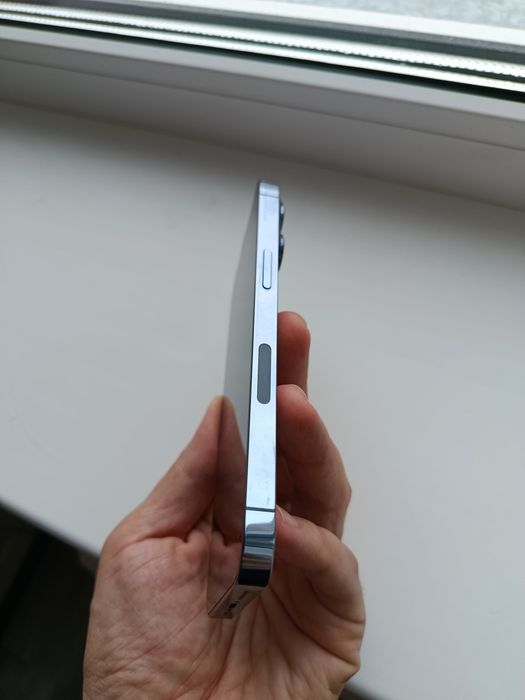 Продам, айфон 13про