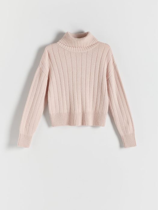 Пуловери С-М размер