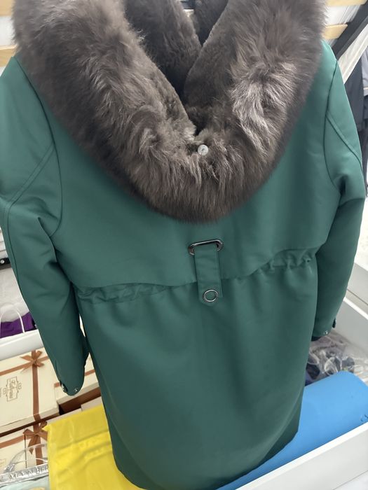 Продам зимняя Парка плащевка