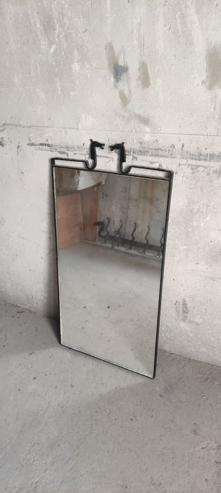 Закачалка, огледало и лавица от ковано желязо