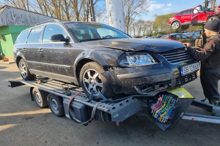 motor fara anexe  punte jug motor  Vw Passat B5.5 an 2005 euro 4, motor 1.9 tdi BGW 136cp,  dezmembrez