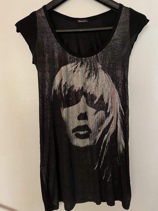 Блузи Negative ; Pause