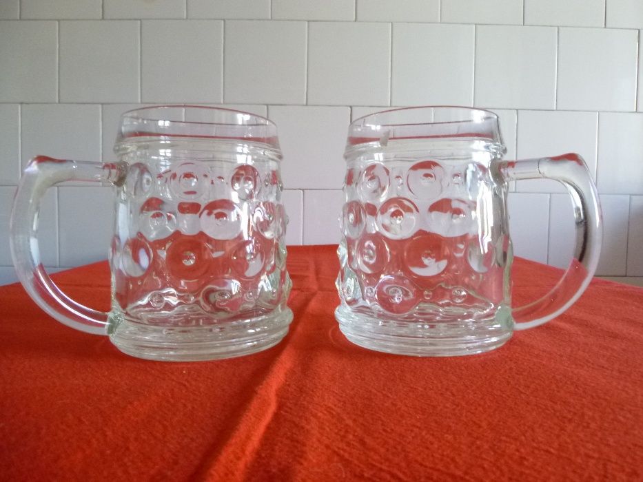 Halbe de bere din sticla masiva