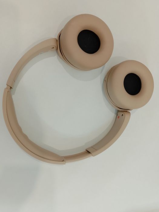 Продам наушники Sony WH-CH520 бежевый