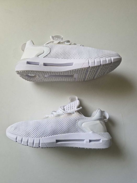 Under Armour Hovr оригинални маратонки
