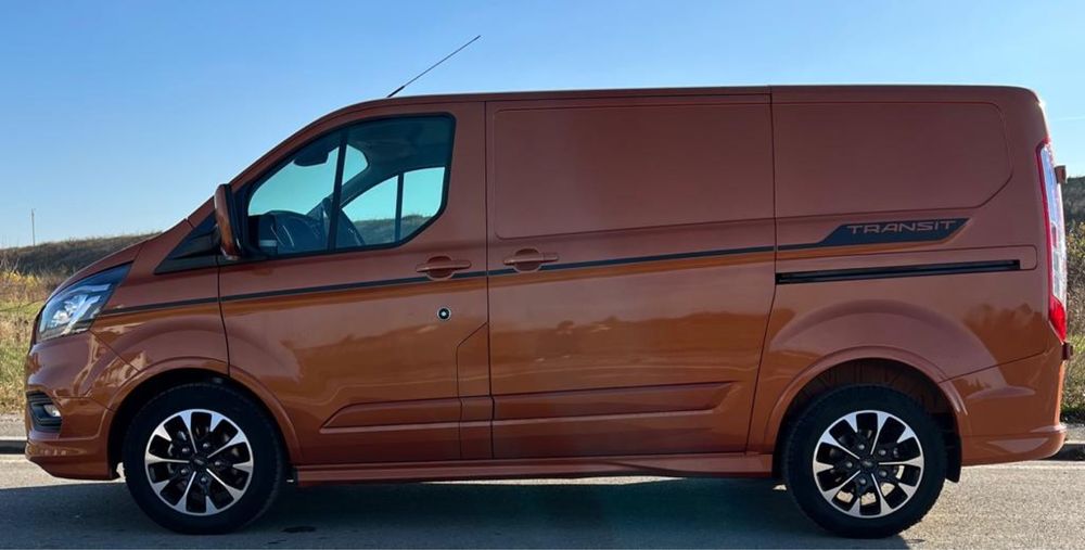 Ford transit custom sport