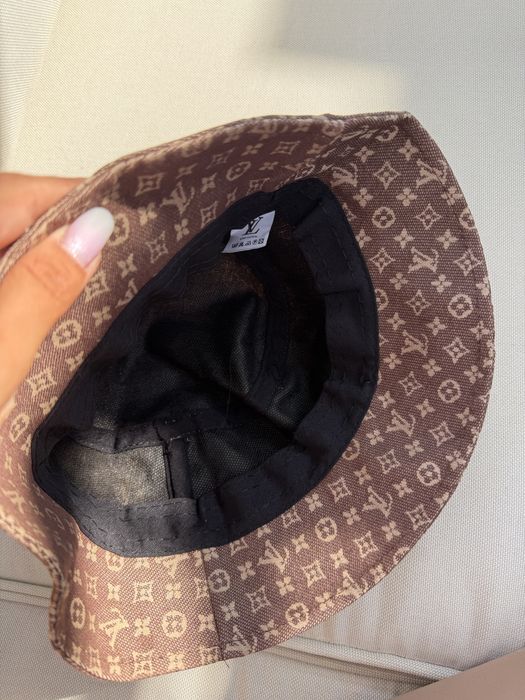 Palarie Louis vuitton