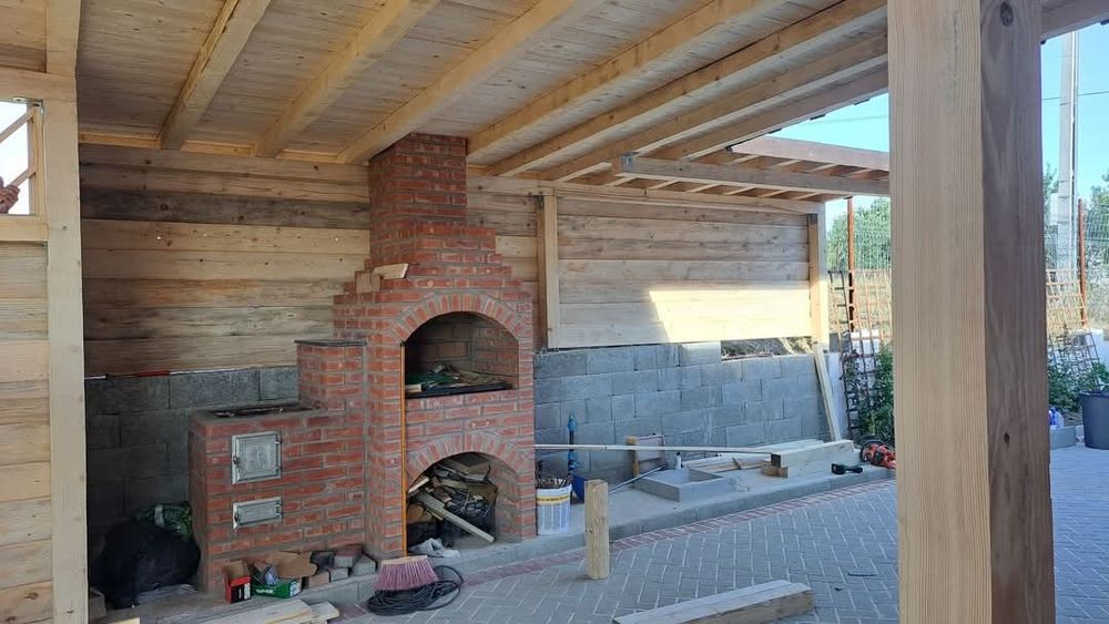 Executam acoperișuri/ terase /reparați