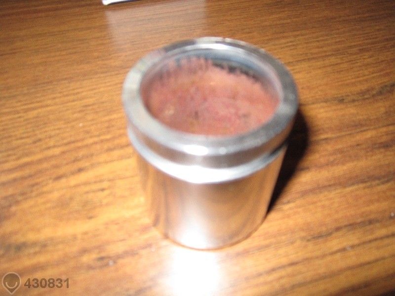 2 бр.чисто нови оригинални бутала за спирачен апарат за Hyundai Santa