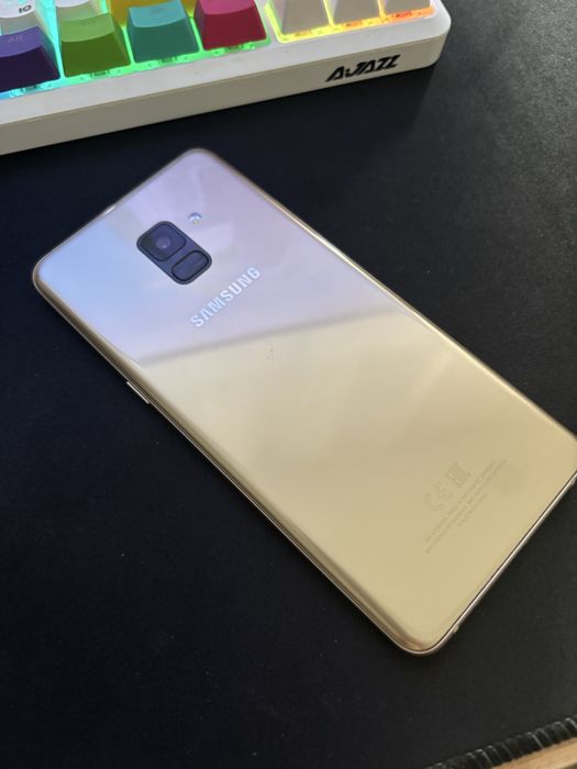 Samsung A8+ 32 gb