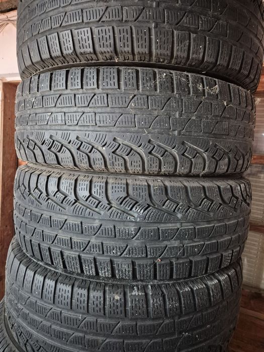 set 4 anvelope de iarna Pirelli 225 65 R17
