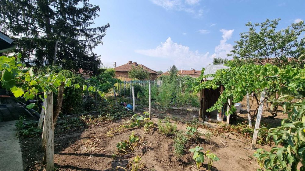 Продава се Къща в с. Комарево, Област Плевен - 70 кв.м за 102 €/кв.м - Снимка #7