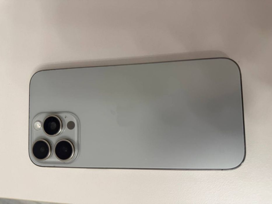 Продам IPhone 15 Promax 1tb