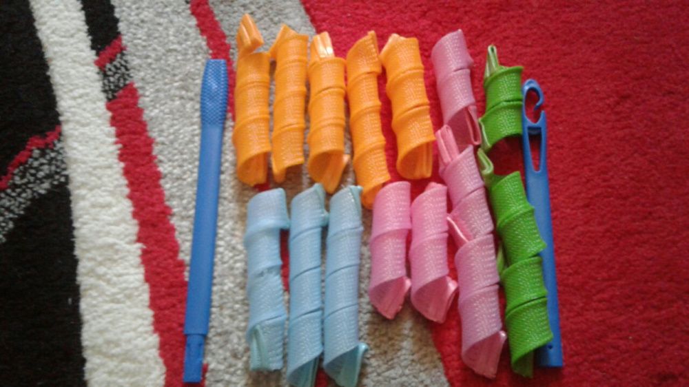 Bucle pentru par cret