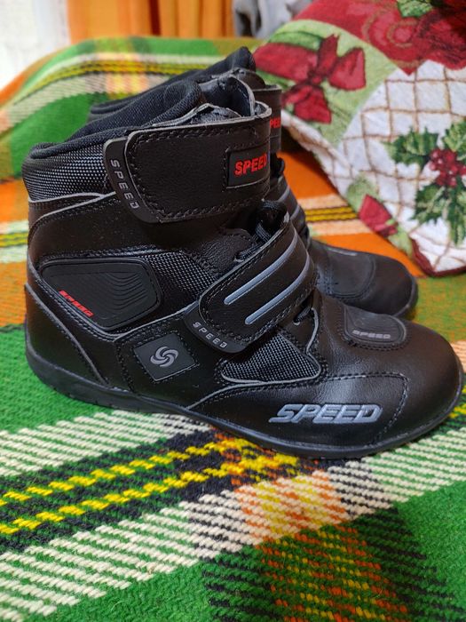 Мъжки боти за мотоциклет