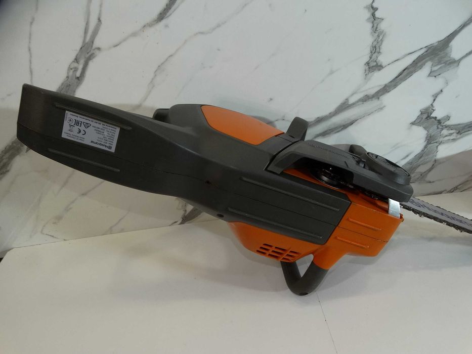 Husqvarna 120i + BLI 20 - Акумулаторна резачка