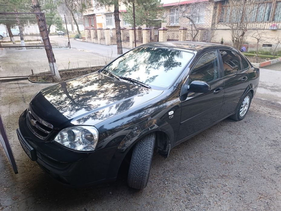 Chevrolet Lacetti  1.8 бензин
