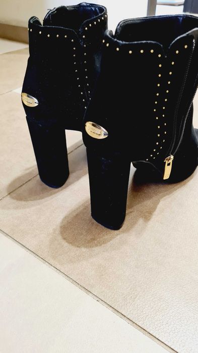 Дамски боти Guess