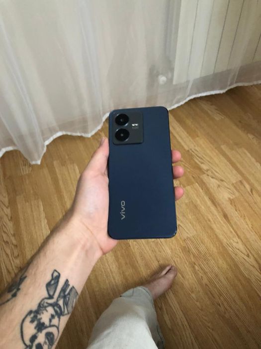 Продам телефон VIVO Y22