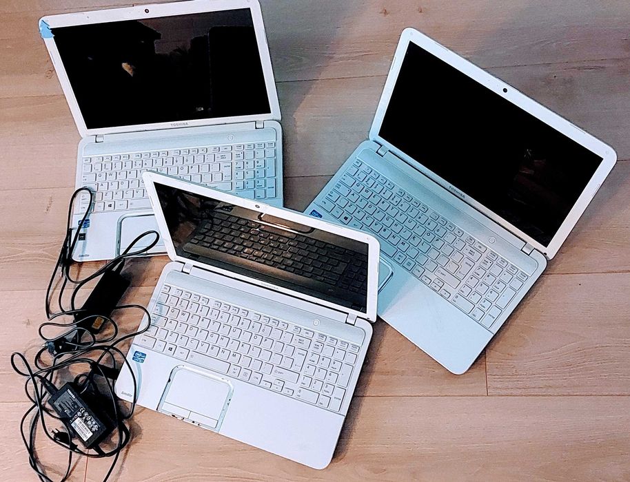 Laptop Toshiba Satellite pentru piese