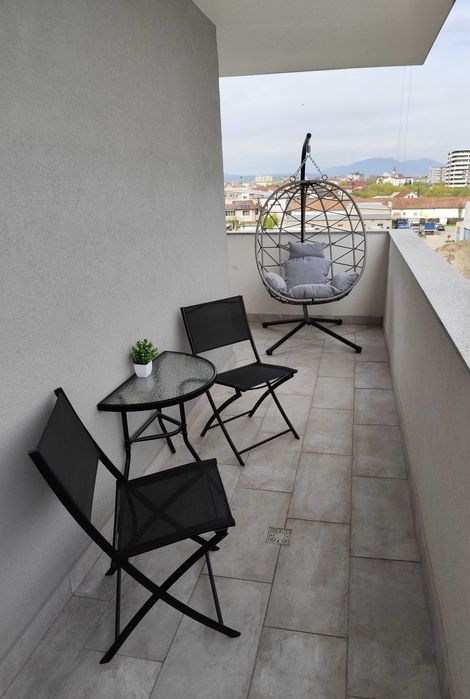 Închiriez apartament 2 camere, decomandat, modern,  bloc nou – 52 mp