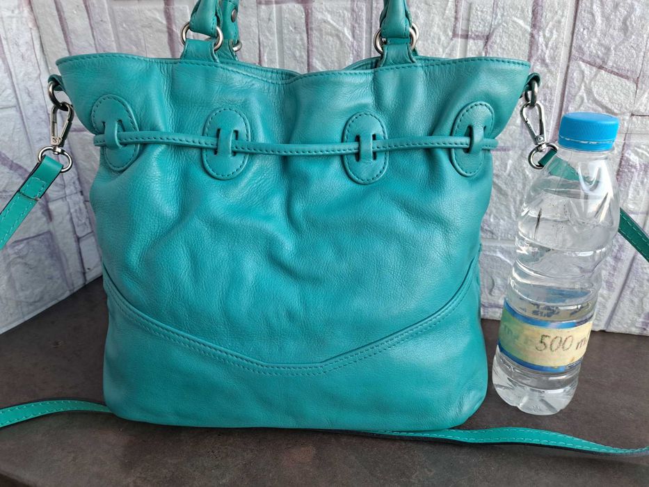 дамска чанта,малка тюркоазена кожена чантичка-естествена кожаLANCASTER