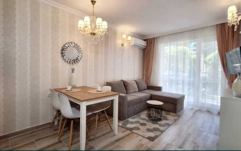 Дава се под наем Двустаен апартамент в к.к. Слънчев бряг - 56 кв.м за 510 € - Снимка #1