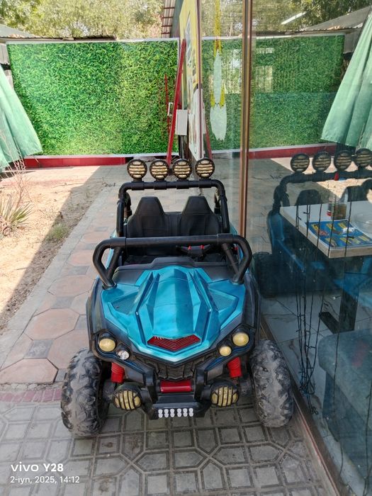 Mashina sotiladi kok jip