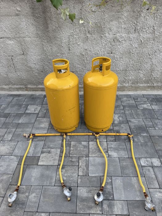 Butelii gaz 4 bucati + rampa gaz cu furtune si ceasuri