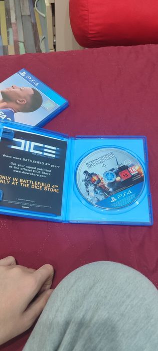 Продавам игрите fifa 22, battlefield 4  и fifa 21 за PlayStation 4