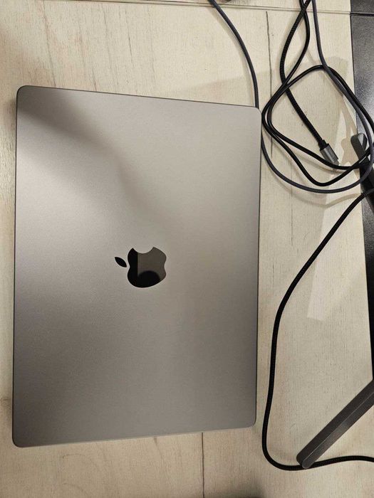 Macbook Pro M3 Silver 14 inch