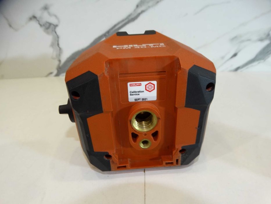 Hilti PM 40 MG - Мултилинеен лазер с зелен лъч